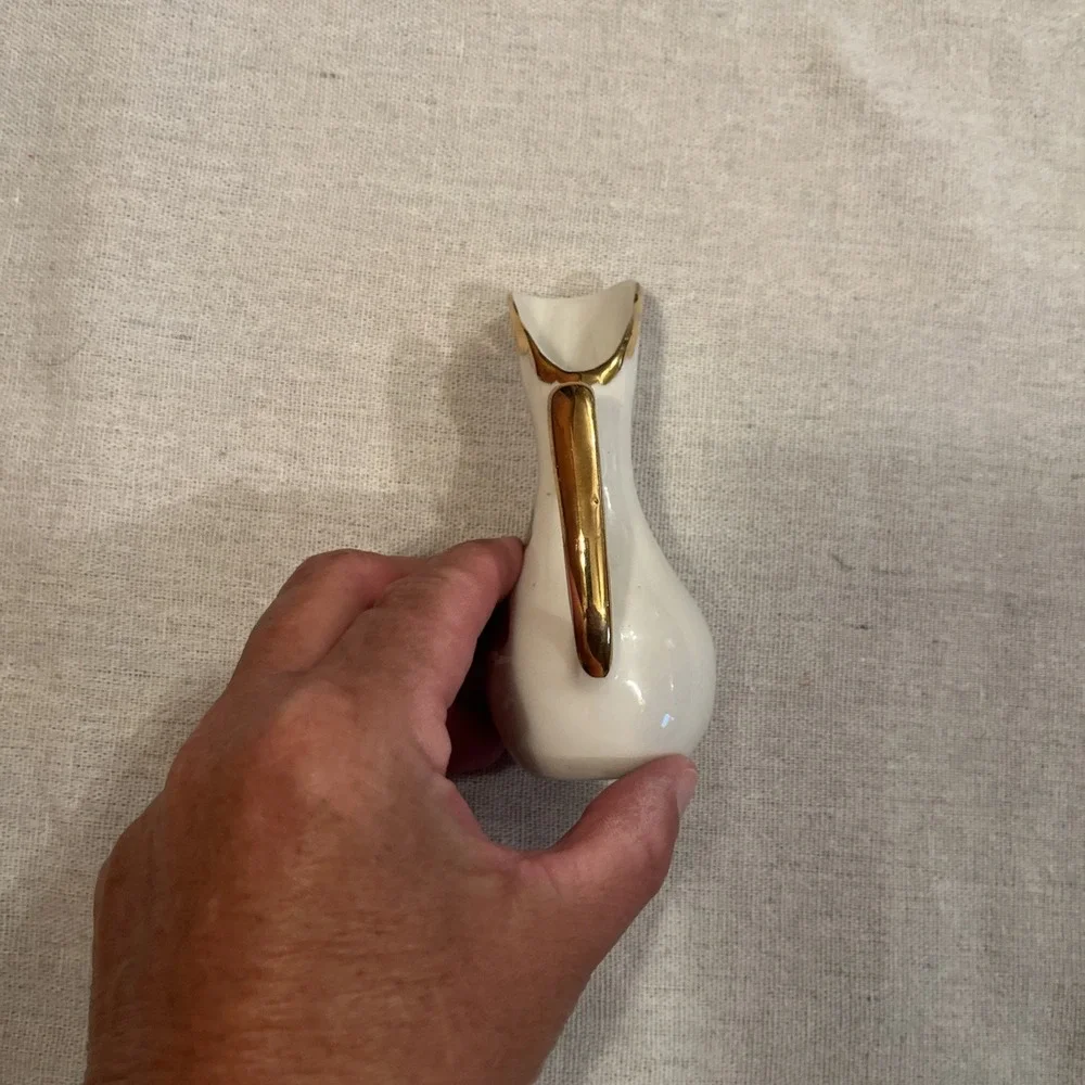 Vintage Porcelain George Washington Vase 4in Gold Trim